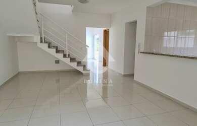 Imagem: A casa em condomínio possui 4 Dormitórios, 3 Banheiros, 3