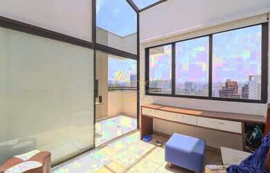 Imagem: O apartamento na cobertura possui 1 Dormitório, 2 Banheiros