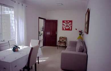 Imagem: A casa possui 4 Dormitórios, 3 Banheiros, 2 Vagas na garagem