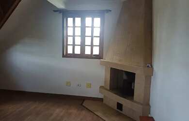 Imagem 3: Sobrado. Churrasqueira, Varanda, 137m² de Áreae4 Vagas na garagem