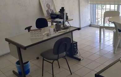 Imagem: O depósito possui 160m² de Área e está localizado em Centro