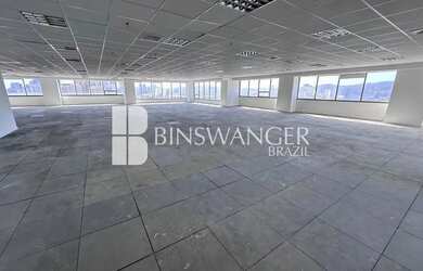 Imagem: O depósito possui 485m² de Área e está localizado em Tamboré