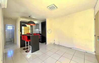 Imagem 2: Apartamento semimobiliado 2 dormitórios e garagem em condomínio fechado