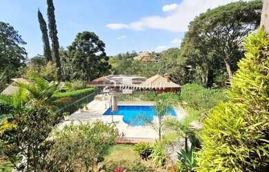 Imagem: A casa em condomínio possui 5 Dormitórios, 5 Banheiros, 5