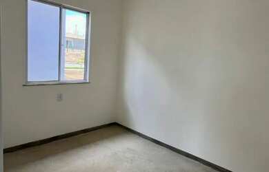 Imagem 8: Casa 2/4 solta dos dois lados, próximo da Av. Fraga Maia