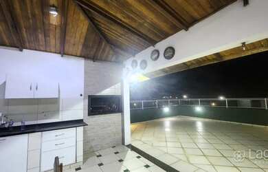 Imagem 10: Triplex Guaratuba. Piscina, Churrasqueira, Imóvel mobiliadoeAr-condicionado