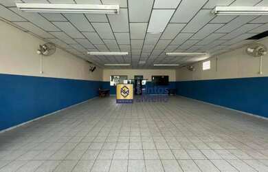 Imagem: O depósito possui 350m² de Área e está localizado em Parque