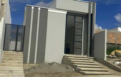 Imagem: A casa possui 2 Dormitórios, 2 Banheiros, 1 Vaga na garagem