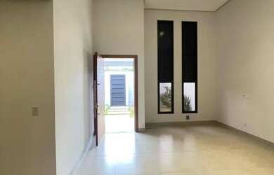 Imagem 6: Casa tTérrea no Bairro Ibituruna com Piscina- Montes Claros - MG