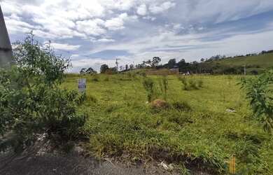 Imagem: O terreno possui 312m² de Área e está localizado em Carijos