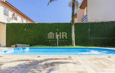 Imagem 6: Casa com 07 dormitórios em Caiobá e amplo terreno