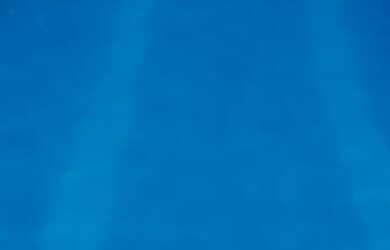 Imagem: A casa possui 4 Dormitórios, 4 Banheiros, 4 Vagas na garagem