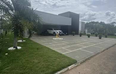 Imagem: A casa possui 4 Dormitórios, 5 Banheiros, 3 Vagas na garagem