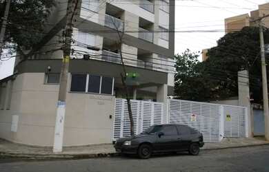 Imagem: O apartamento possui 1 Dormitório, 1 Banheiro, 1 Vaga na garagem