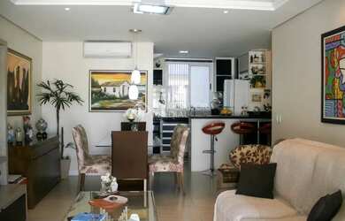 Imagem: O apartamento possui 2 Dormitórios, 2 Banheiros, 2 Vagas na