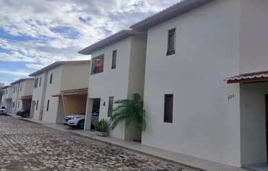 Imagem: A casa em condomínio possui 3 Dormitórios, 2 Banheiros, 2