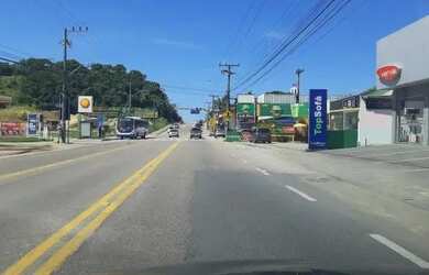 Imagem: O terreno possui 360m² de Área e está localizado em Rio