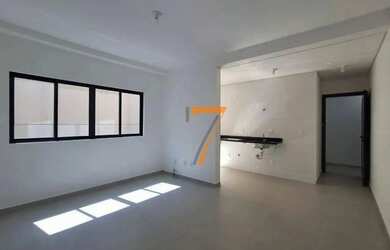 Imagem: O apartamento possui 2 Dormitórios, 1 Banheiro, 1 Vaga na garagem