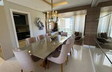 Imagem: O apartamento possui 3 Dormitórios, 5 Banheiros, 4 Vagas na