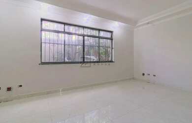 Imagem: A casa possui 5 Dormitórios, 5 Banheiros, 5 Vagas na garagem