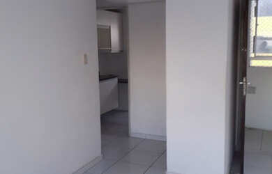 Imagem 10: Apt pra venda excelente local frente ao novo shopping em C.Caiada,Muito...