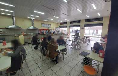 Imagem: O depósito possui 200m² de Área e está localizado em Rebouças