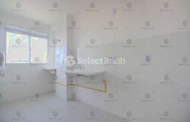 Imagem: O apartamento possui 2 Dormitórios, 1 Banheiro, 1 Vaga na garagem