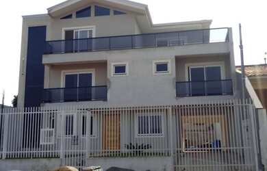 Imagem: A casa possui 4 Dormitórios, 5 Banheiros, 5 Vagas na garagem