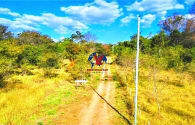 Imagem: O terreno possui 20000m² de Área e está localizado em Jaboticatubas