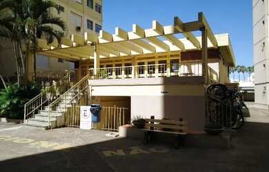 Imagem: A kitnet possui 1 Dormitório, 1 Banheiro, 1 Vaga na garagem