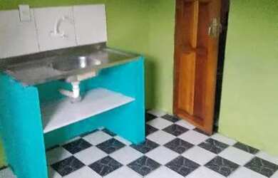 Imagem: A casa possui 2 Dormitórios, 1 Banheiro e está localizado