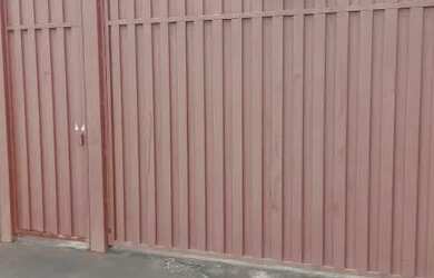 Imagem: A casa à venda possui 2 Dormitórios, 1 Banheiro, 4 Vagas na