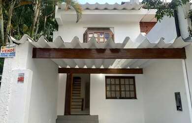 Imagem: A casa possui 2 Dormitórios, 2 Banheiros, 1 Vaga na garagem