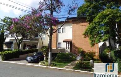 Imagem: A casa em condomínio possui 5 Dormitórios, 5 Banheiros, 2