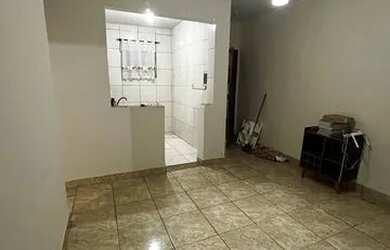 Imagem: O apartamento possui 2 Dormitórios, 1 Banheiro e 1 Vaga na