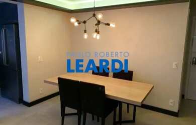 Imagem: O apartamento possui 3 Dormitórios, 3 Banheiros, 2 Vagas na