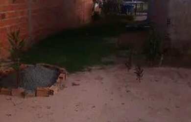 Imagem 3: Vendo está casa. 1 Banheiroe2 Dormitórios