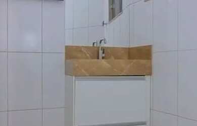 Imagem 4: Estou a venda. Ar-condicionado, Guarda roupa, 180m² de Áreae4 Vagas...