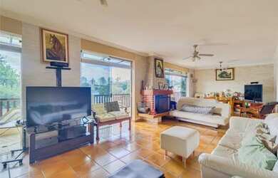 Imagem: A casa possui 1 Banheiro, 286m² de Área e está localizado