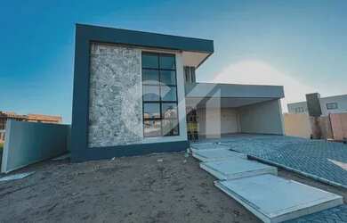 Imagem: A casa em condomínio possui 4 Dormitórios, 5 Banheiros, 4