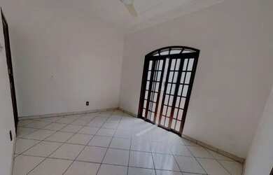 Imagem: O apartamento possui 2 Dormitórios, 1 Banheiro e 84m² de Área