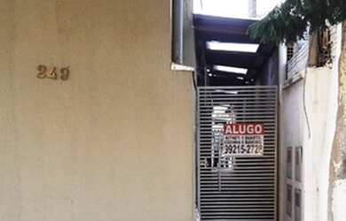 Imagem: A casa possui 1 Dormitório, 1 Banheiro, 40m² de Área e está