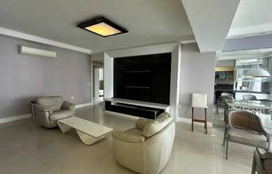 Imagem: O apartamento possui 3 Dormitórios, 4 Banheiros, 3 Vagas na