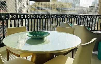 Imagem: O apartamento possui 3 Dormitórios, 5 Banheiros, 3 Vagas na