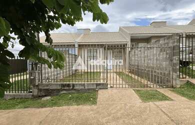 Imagem: A casa possui 2 Dormitórios, 1 Banheiro, 1 Vaga na garagem