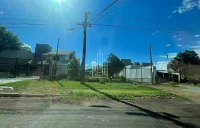 Imagem: O terreno possui 566m² de Área e está localizado em Yolanda