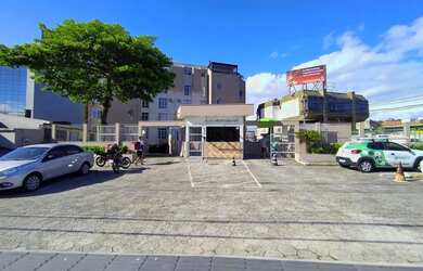 Imagem: O apartamento possui 1 Dormitório, 1 Banheiro, 32m² de Área