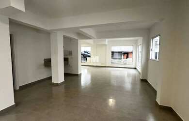 Imagem 7: Casa Comercial para Locação no Coração da Cidade