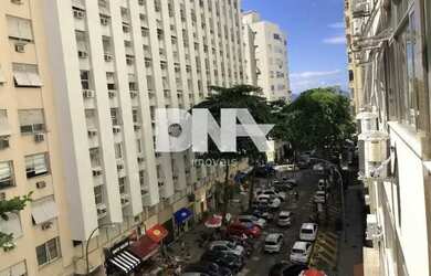 Imagem: O apartamento possui 2 Dormitórios, 2 Banheiros, 74m² de Área