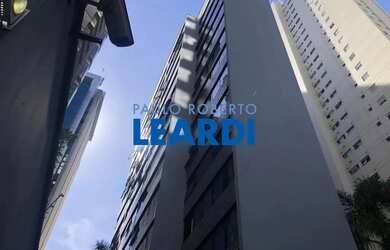 Imagem: O depósito possui 1 Vaga na garagem, 37m² de Área e está